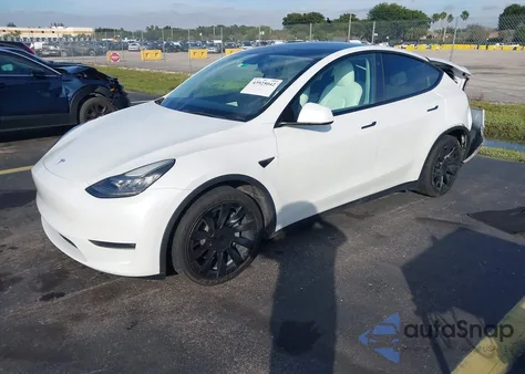 2021 Tesla Model Y Long Range Dual Motor All-Wheel Drive from USA, damaged, VIN 5YJYGDEE1MF089823
